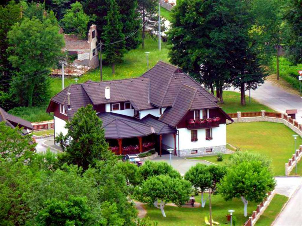 Villa Knezevic Plitvička Jezera Dış mekan fotoğraf